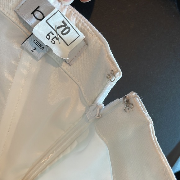 WORN ONCE White Linen Bebe Dress Size 2 - Picture 8 of 11